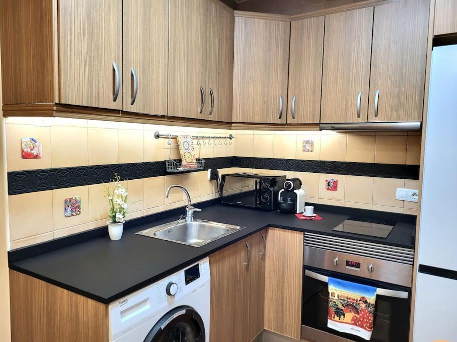 Flamenco, Apartamento Exclusivo De Dos Habitaciones En El Pleno Del Casco Antiguo, Alicante, Playa, Centro Historico, Rambla Ngoại thất bức ảnh
